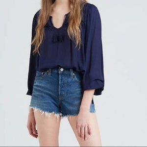 501 Levi’s cutoff shorts